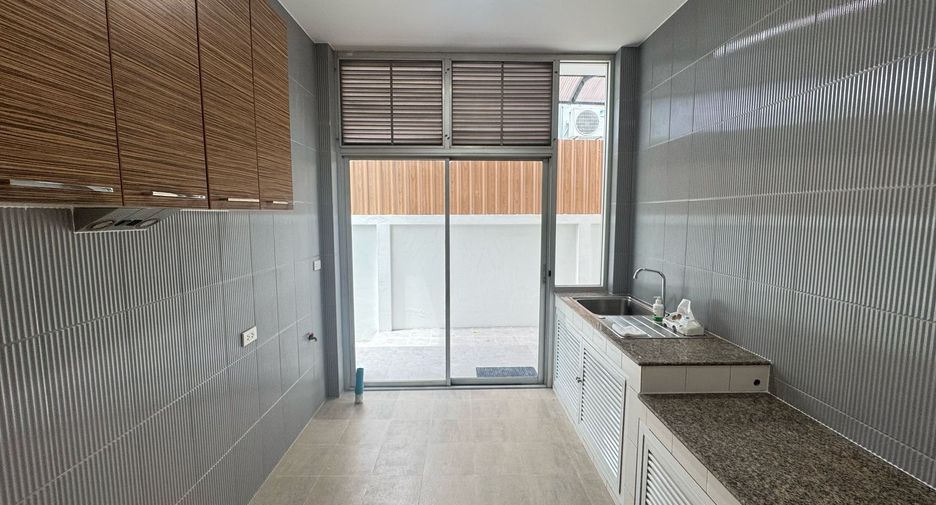 出售 3 卧室 独立屋 在 Suan Luang, 曼谷