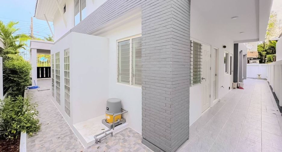 Casa en venta de 5 habitaciones en Bang Khen, Bangkok