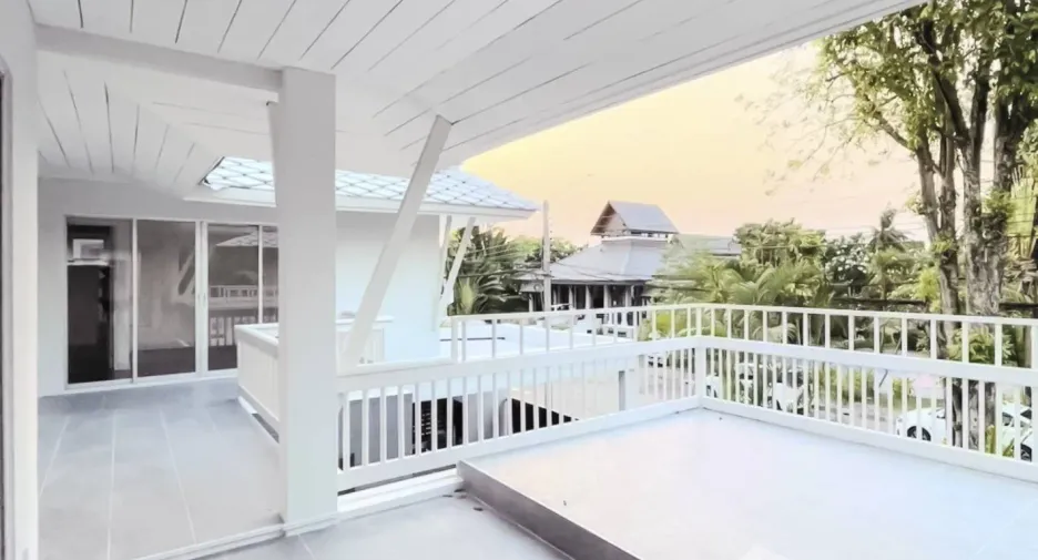 For sale 5 bedrooms house in Bang Khen, Bangkok