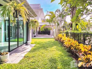 For sale 5 bedrooms house in Bang Khen, Bangkok
