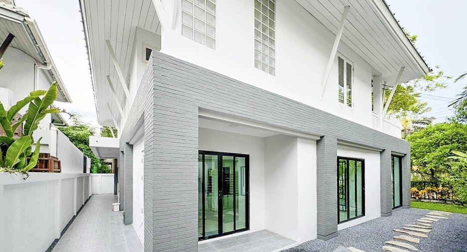Casa en venta de 5 habitaciones en Bang Khen, Bangkok
