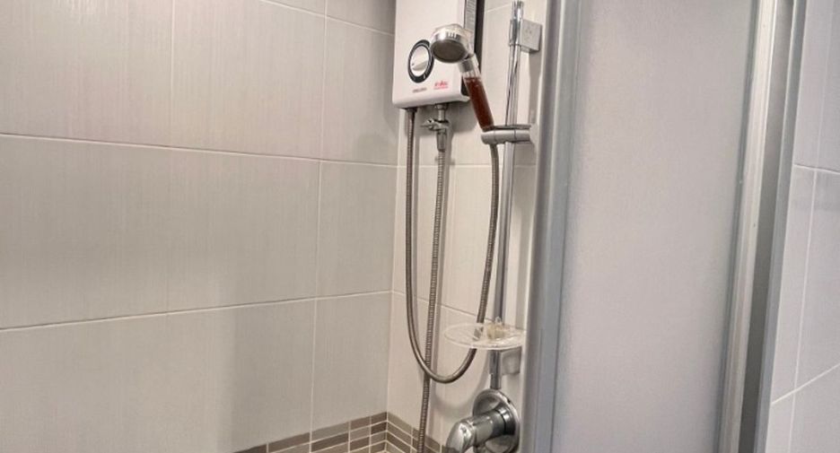 For sale 1 bed condo in Huai Khwang, Bangkok