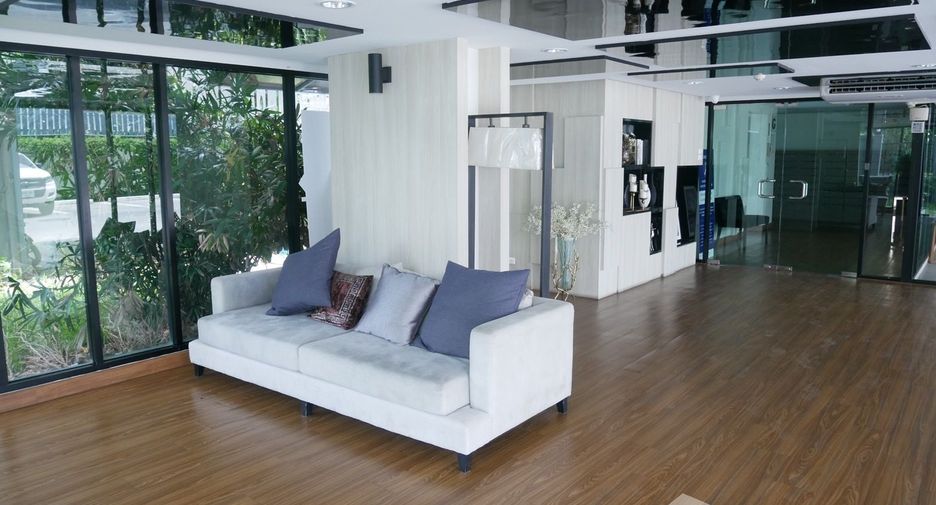 For sale studio condo in Mueang Samut Prakan, Samut Prakan