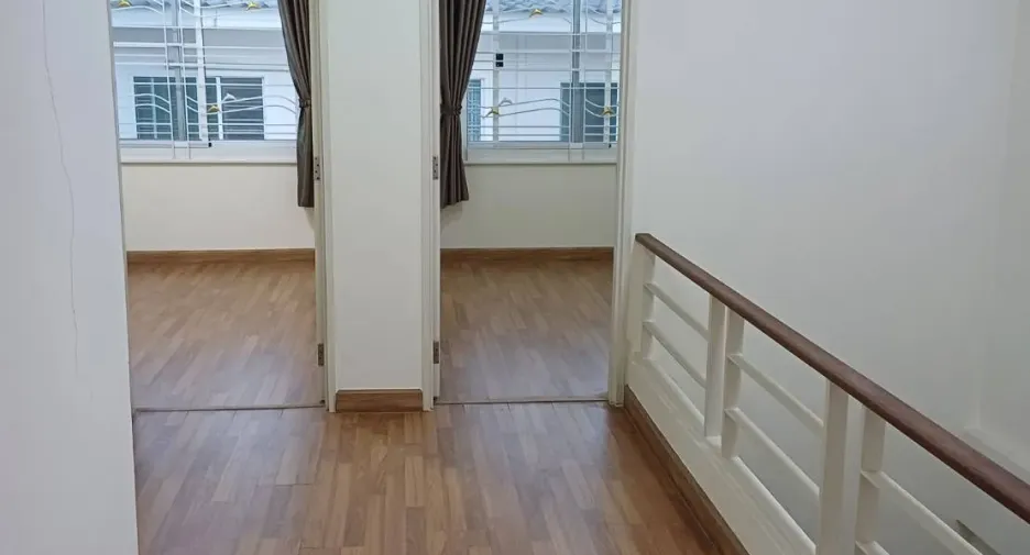 Продажа 3 спальни таунхаус в Pluak Daeng, Районг