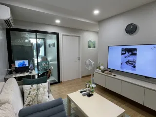 For sale 1 bed condo in Mueang Samut Prakan, Samut Prakan