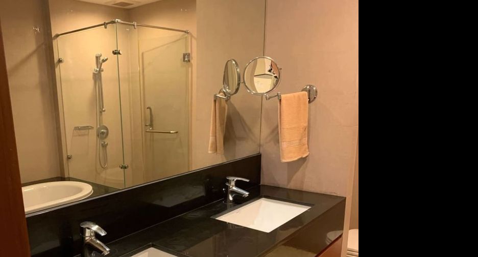 Condo en venta y en alquiler de 2 habitaciones en Pathum Wan, Bangkok