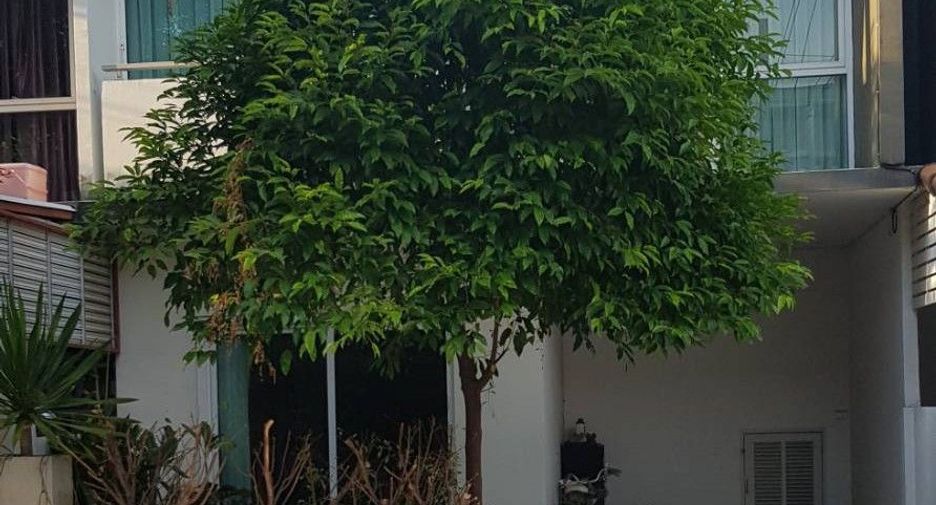 Reihenhaus zum Kauf mit 3 Zimmer in Khan Na Yao, Bangkok
