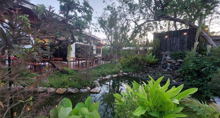 Gewerbefläche zum Kauf mit 8 Zimmer in Mueang Kamphaeng Phet, Kamphaeng Phet