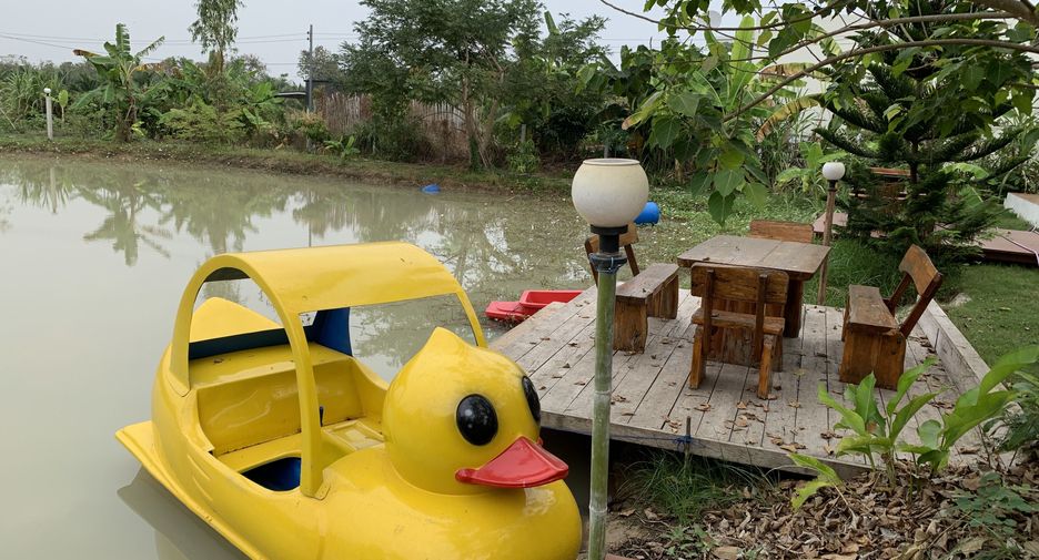 Gewerbefläche zum Kauf mit 8 Zimmer in Mueang Kamphaeng Phet, Kamphaeng Phet