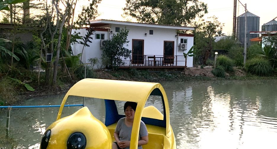 Gewerbefläche zum Kauf mit 8 Zimmer in Mueang Kamphaeng Phet, Kamphaeng Phet