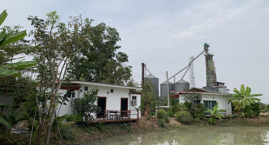 Gewerbefläche zum Kauf mit 8 Zimmer in Mueang Kamphaeng Phet, Kamphaeng Phet