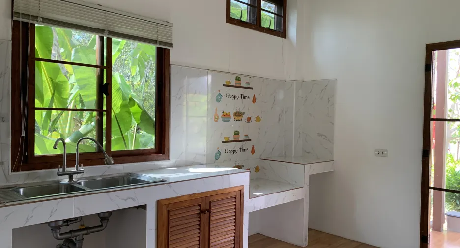 Gewerbefläche zum Kauf mit 8 Zimmer in Mueang Kamphaeng Phet, Kamphaeng Phet