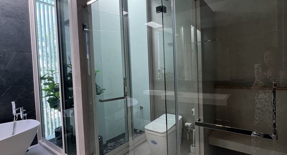For sale 4 bedrooms house in Bang Phli, Samut Prakan