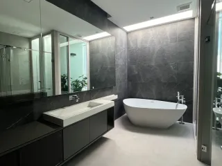 Casa en venta de 4 habitaciones en Bang Phli, Samut Prakan