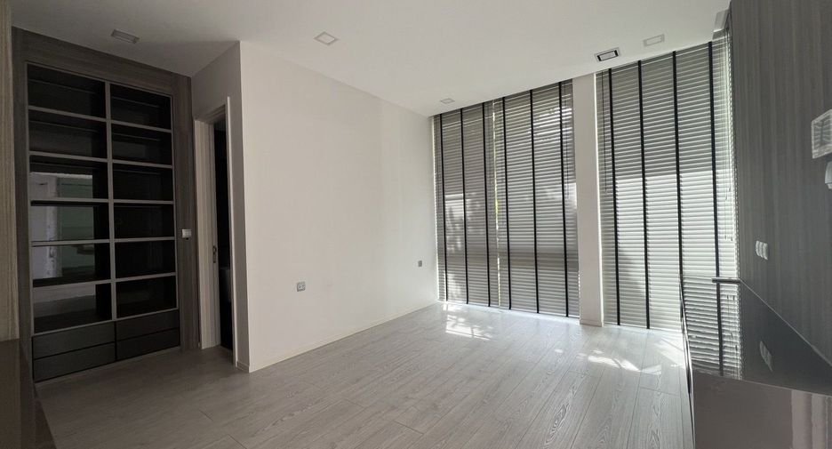 For sale 4 bedrooms house in Bang Phli, Samut Prakan