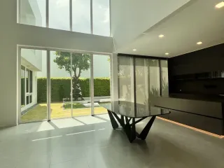 Casa en venta de 4 habitaciones en Bang Phli, Samut Prakan