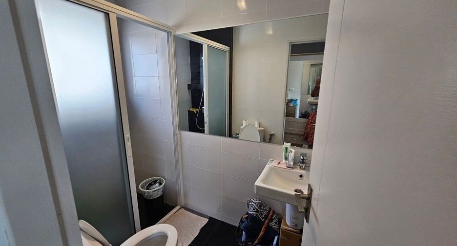 For sale 3 bedrooms house in Mueang Pathum Thani, Pathum Thani
