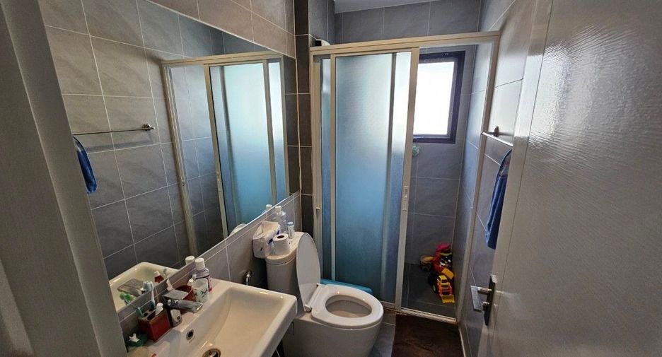 For sale 3 bedrooms house in Mueang Pathum Thani, Pathum Thani