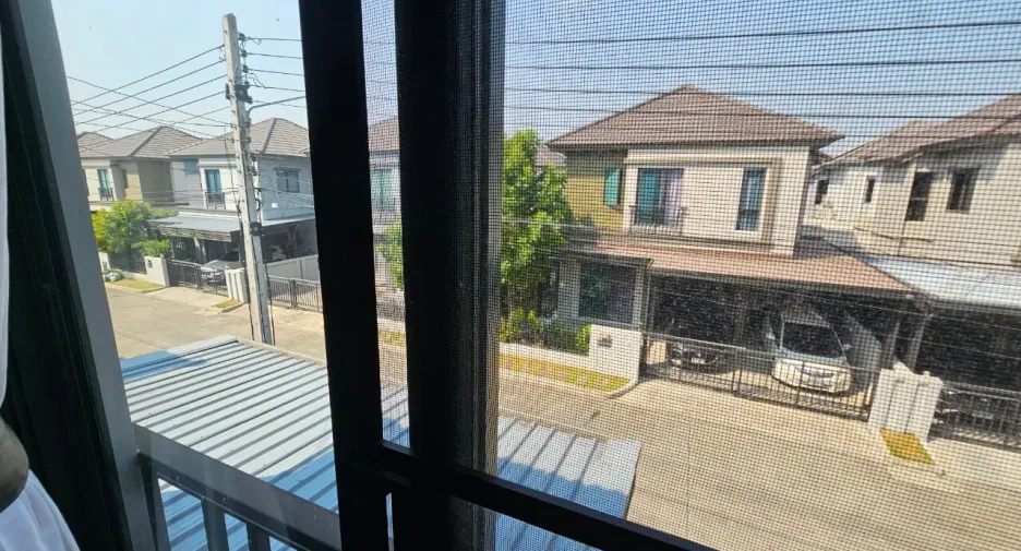 For sale 3 bedrooms house in Mueang Pathum Thani, Pathum Thani