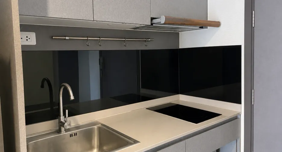 Продажа 1 кровать кондо в Пхра Кханонг, Бангкок