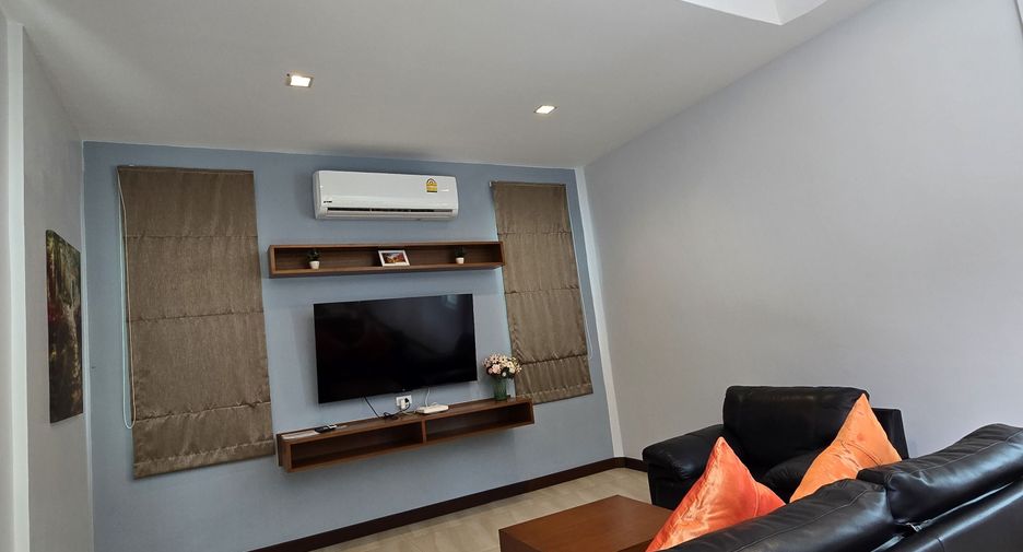 For rent 4 bedrooms villa in Mueang Phuket, Phuket