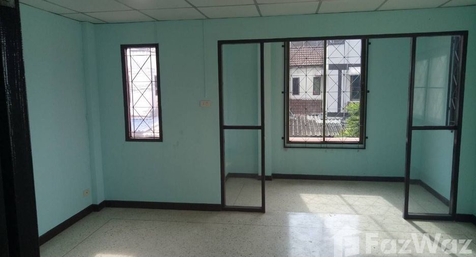 Продажа и аренда 2 спальни таунхаус в Ban Bueng, Чонбури