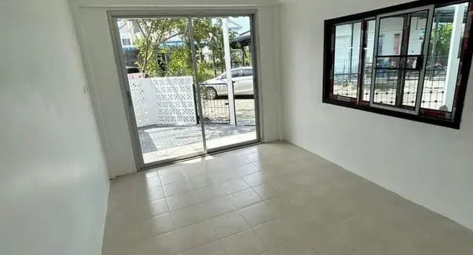 For sale 3 bedrooms house in Mueang Chanthaburi, Chanthaburi