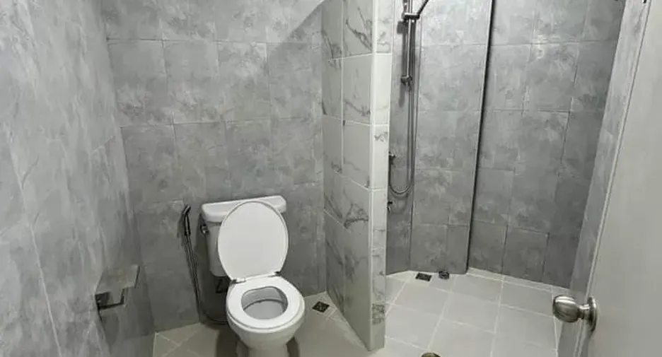 For sale 3 bedrooms house in Mueang Chanthaburi, Chanthaburi