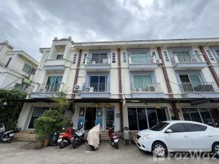 出售 4 卧室 联排别墅 在 Phuket Town, 普吉