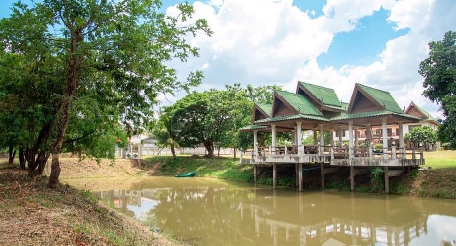 For sale 4 bedrooms house in Mueang Maha Sarakham, Maha Sarakham