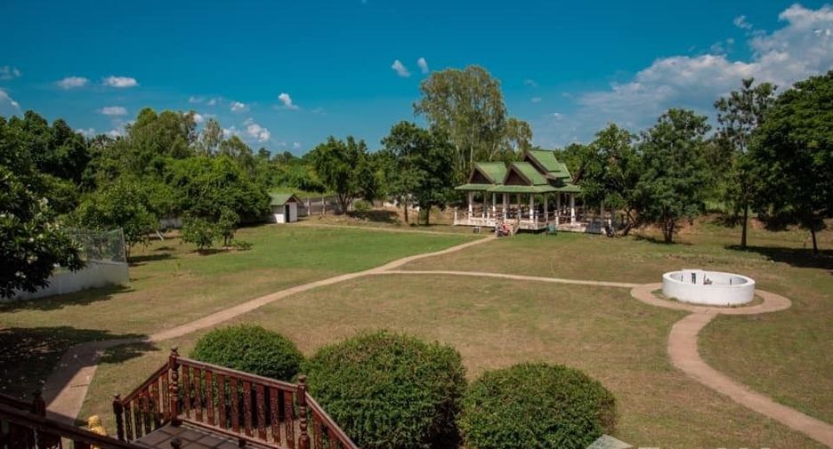 For sale 4 bedrooms house in Mueang Maha Sarakham, Maha Sarakham