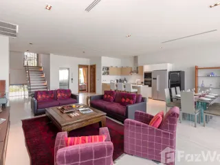 For rent 4 bedrooms villa in Mueang Phuket, Phuket
