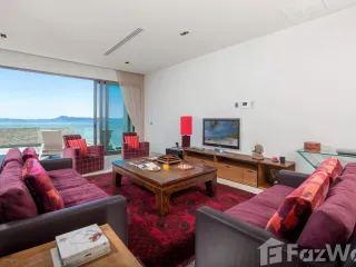 For rent 4 bedrooms villa in Mueang Phuket, Phuket