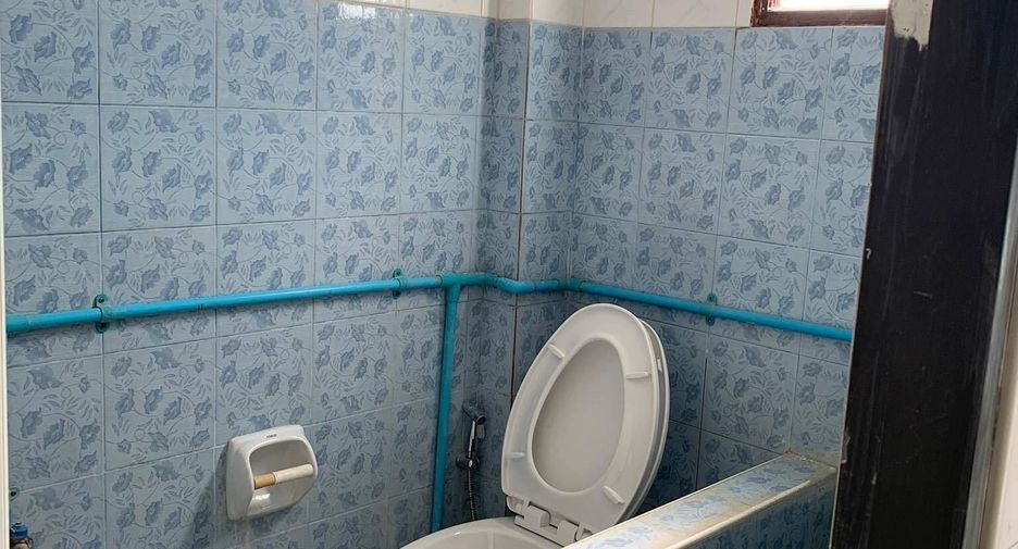 For sale そして for rent 5 ベッドルーム retail Space in Mueang Samut Songkhram, Samut Songkhram