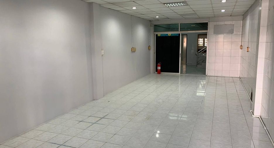 Gewerbefläche zum Kauf und zur Miete mit 5 Zimmer in Mueang Samut Songkhram, Samut Songkhram