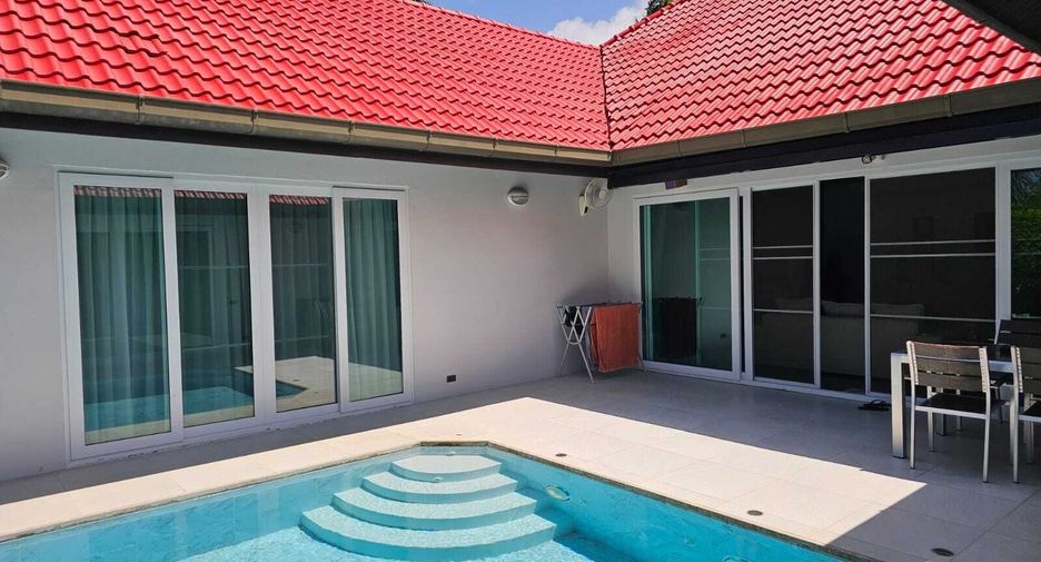 For sale 3 bedrooms villa in Mueang Phuket, Phuket