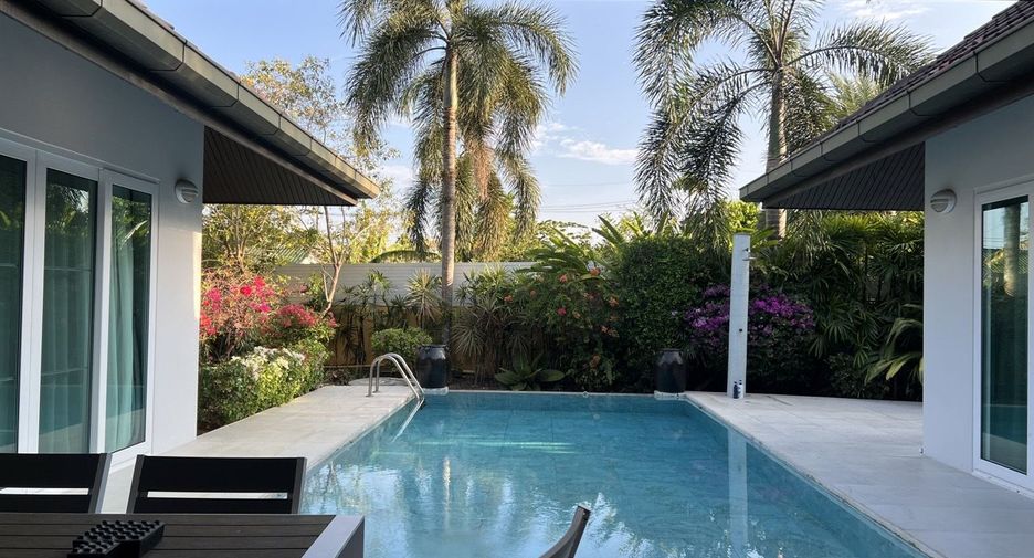 For sale 3 bedrooms villa in Mueang Phuket, Phuket