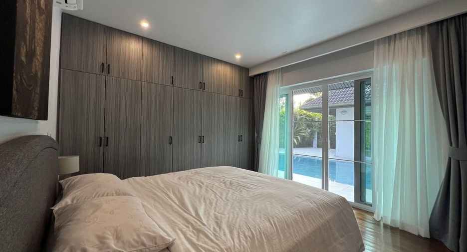For sale 3 bedrooms villa in Mueang Phuket, Phuket