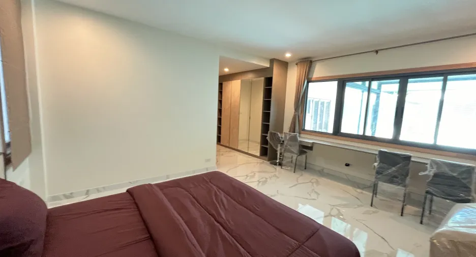 ขาย และ ให้เช่า 5 ห้องนอน วิลล่า ใน เมืองภูเก็ต, ภูเก็ต