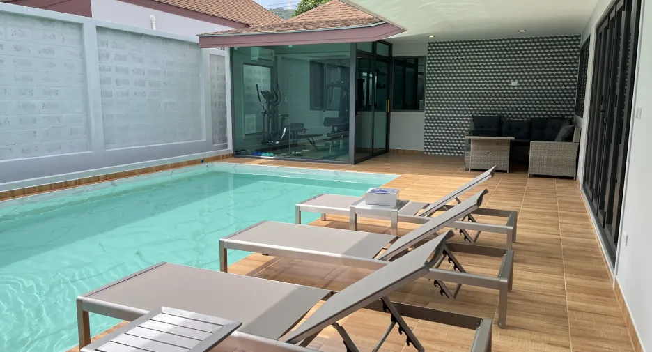 ขาย และ ให้เช่า 5 ห้องนอน วิลล่า ใน เมืองภูเก็ต, ภูเก็ต