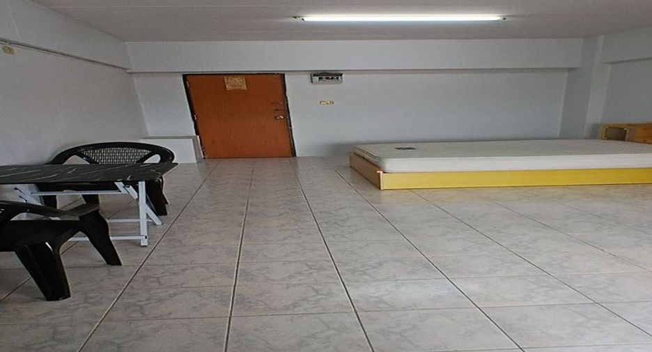 For rent studio condo in Mueang Nonthaburi, Nonthaburi