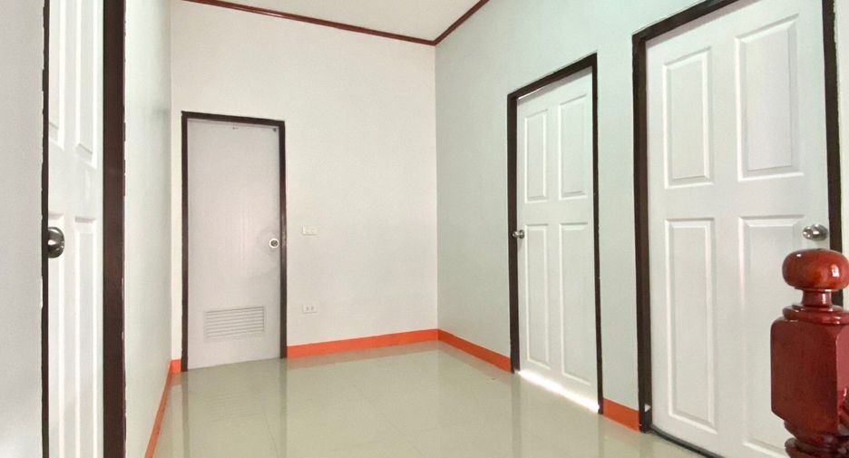For sale 3 bedrooms house in Mueang Ang Thong, Ang Thong