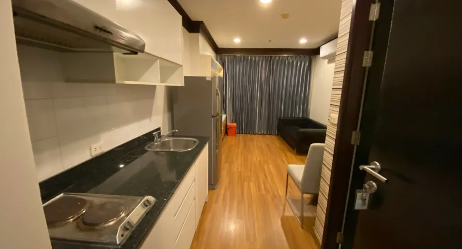 À louer et à vendre 2 chambres condo à Khlong Toei, Bangkok