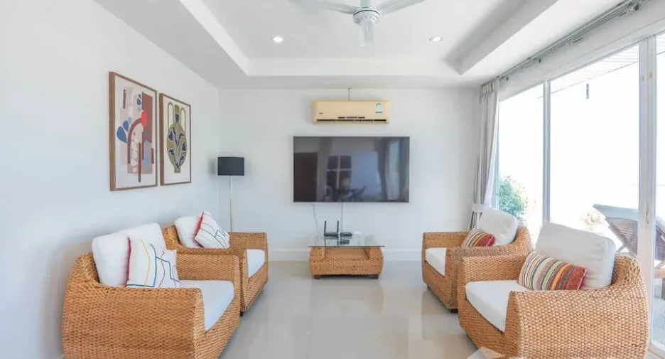 For rent 2 bedrooms villa in Mueang Phuket, Phuket