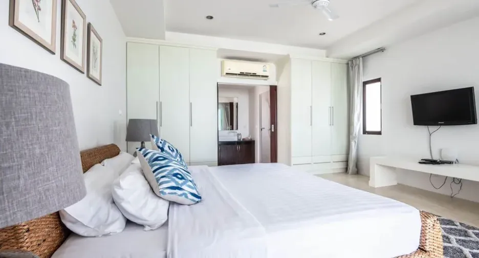 For rent 2 bedrooms villa in Mueang Phuket, Phuket