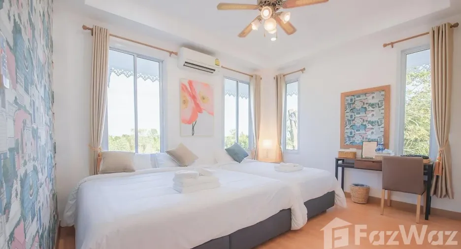 For sale and for rent 4 bedrooms villa in Mueang Nakhon Phanom, Nakhon Phanom