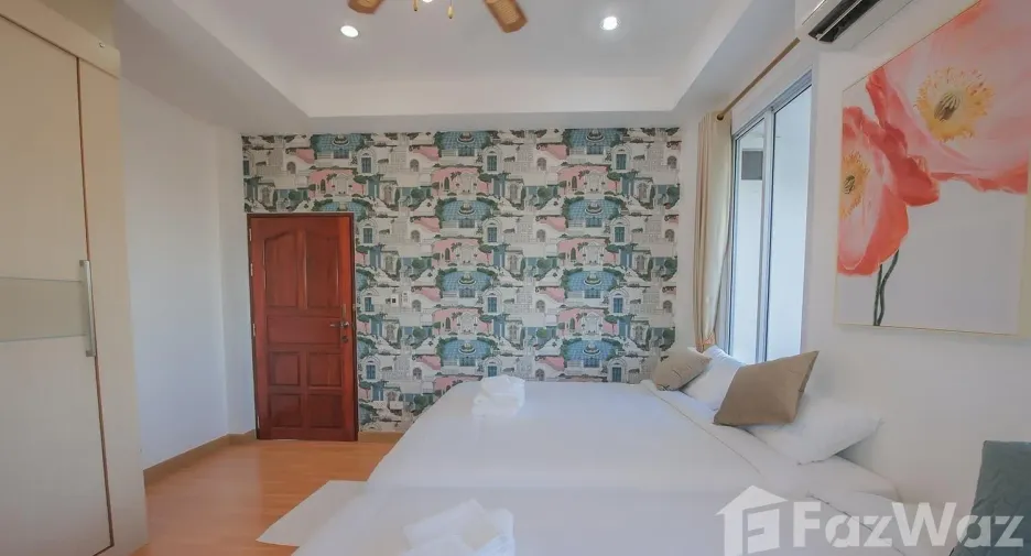 For sale and for rent 4 bedrooms villa in Mueang Nakhon Phanom, Nakhon Phanom