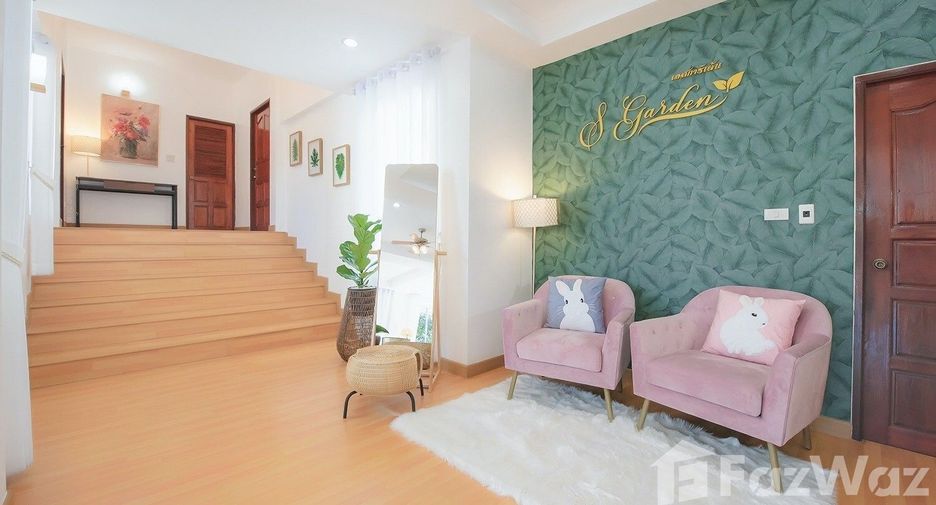 For sale and for rent 4 bedrooms villa in Mueang Nakhon Phanom, Nakhon Phanom