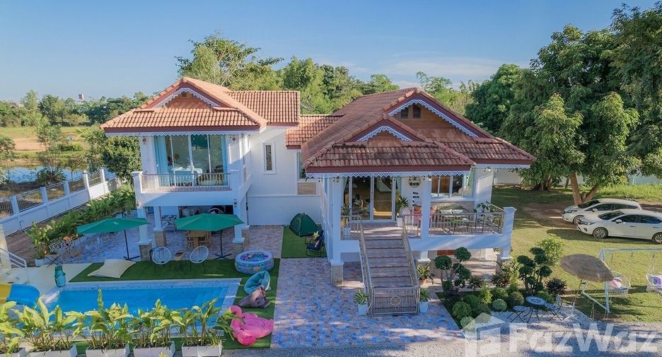 For sale and for rent 4 bedrooms villa in Mueang Nakhon Phanom, Nakhon Phanom