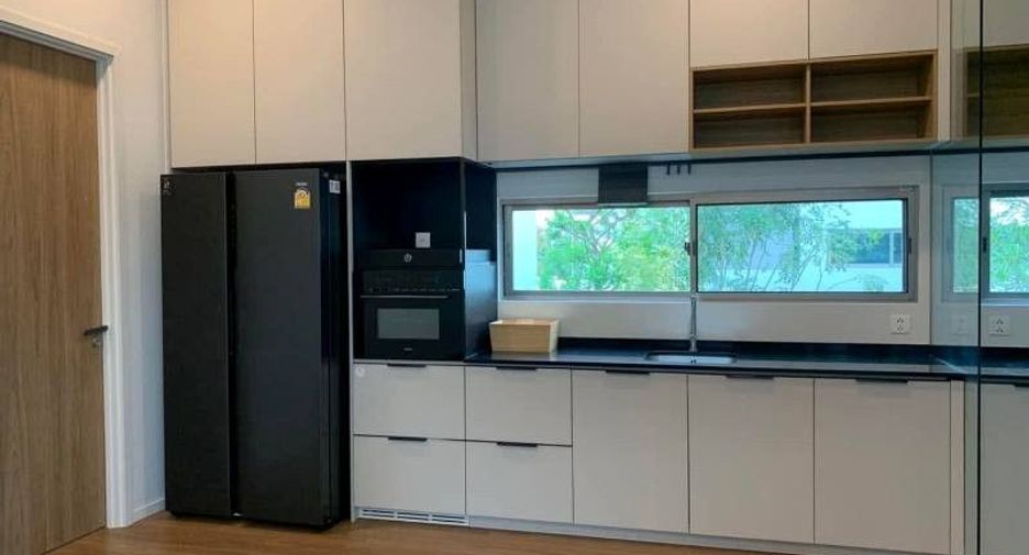 For sale 3 bedrooms house in Saphan Sung, Bangkok